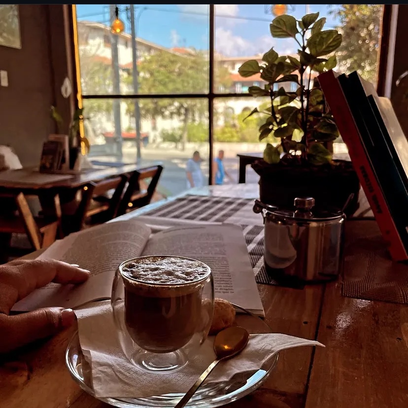 Miau Café se distingue por la calidad de los productos y la excelente atención a los clientes.