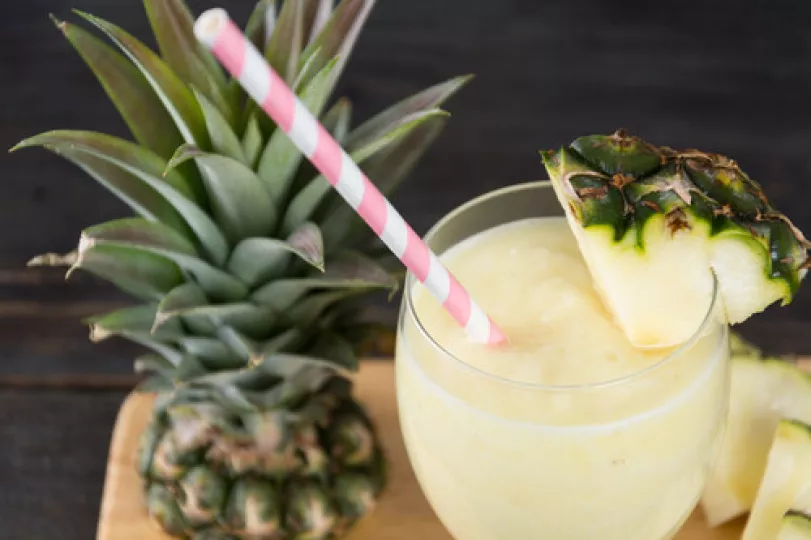 piña colada. una bebida preferida entre los cubanos y cubanas