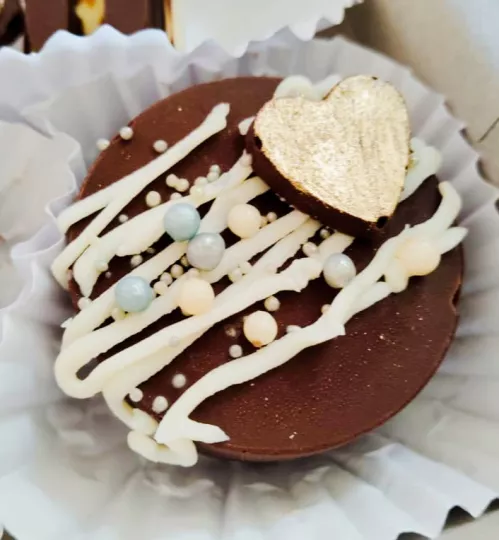 Consumir chocolate ofrece múltiples beneficios a la salud 