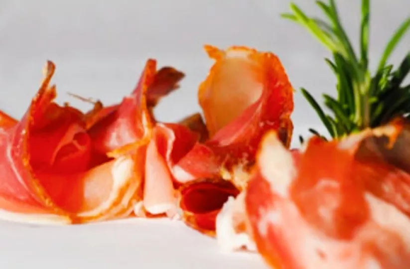 Bacon preparados con forma de flor