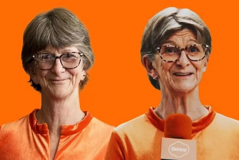 Así luce primera persona real clonada con IA para hacer publicidad