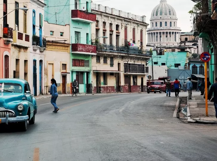 el año 2024, la construcción de viviendas en Cuba sólo alcanzó el 55% de las proyecciones de gobierno.