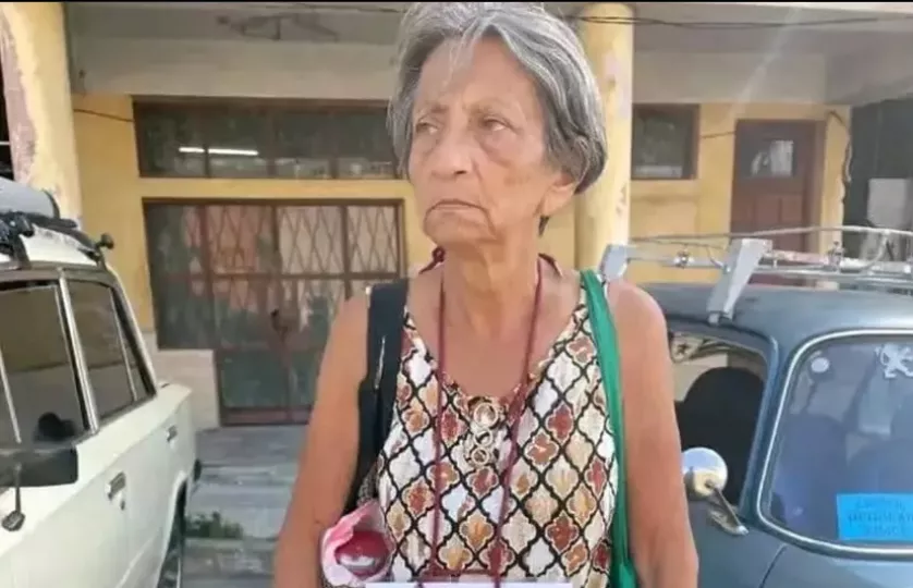 Maura Vázquez, madre de Doraikys Águila Vázquez, desaparecida de su domicilio desde el 15 de marzo.