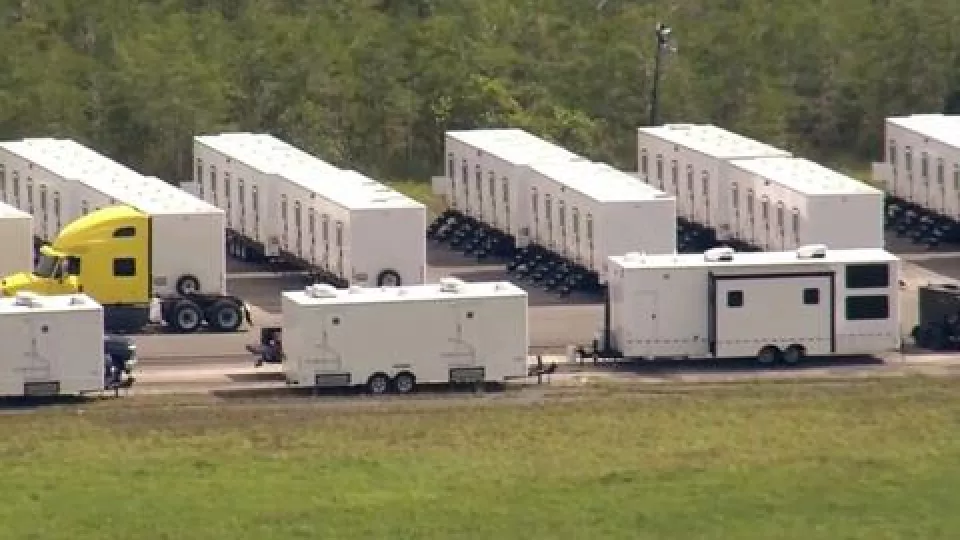 Florida levanta centro de detención migratoria en pleno corazón de los Everglades