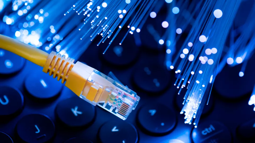 Estados Unidos busca prohibir cables submarinos con tecnología china para proteger su infraestructura digital