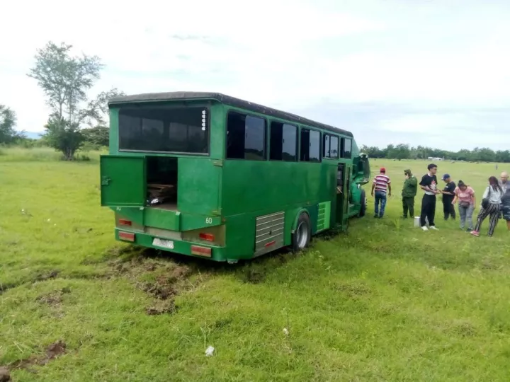 El hecho ha provocado gran conmoción en la comunidad pues los elevados de Santa Rita son un punto peligroso de la vía por su estrechez y la frecuencia de accidentes.