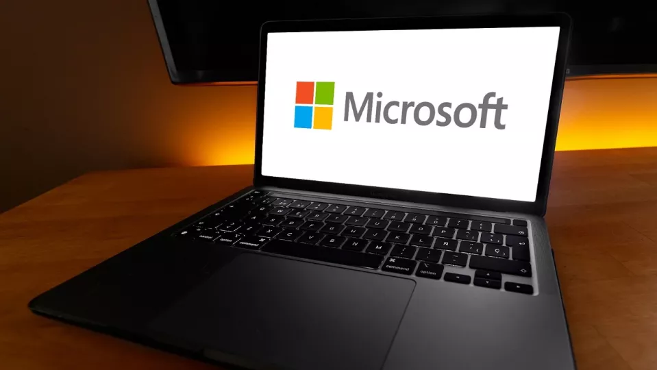 Microsoft anunció un programa de transición y licencias extendidas para instituciones educativas y gubernamentales.