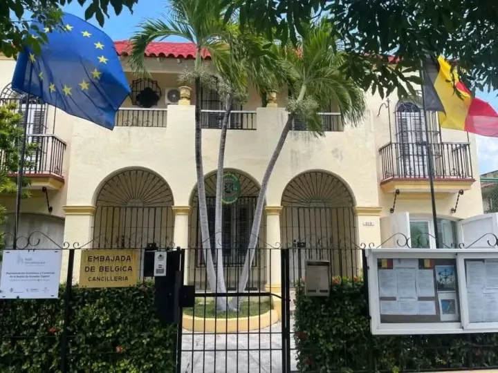 Bélgica eliminará ocho misiones diplomáticas, incluyendo la de Cuba.