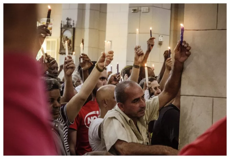 Este año, la devoción a San Lázaro se ha manifestado de una manera más íntima, pero igualmente significativa, demostrando que la fe persiste incluso en tiempos de adversidad.