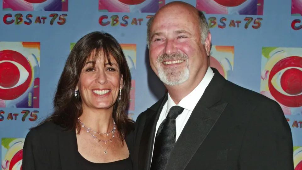 El reconocido director de Hollywood Rob Reiner y su esposa, la productora Michele Singer Reiner.
