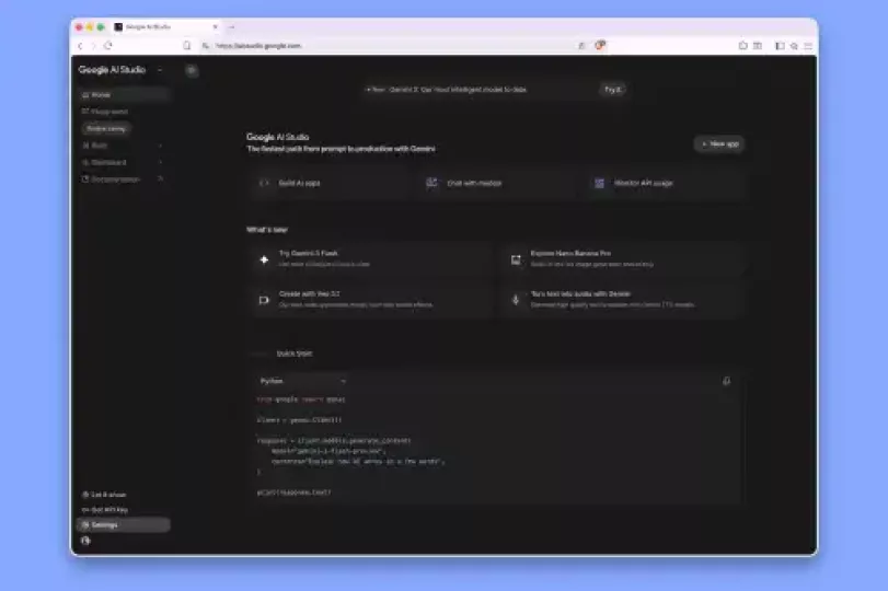 Interfaz principal de Google AI Studio, mostrando el panel para introducir prompts y personalizar modelos.