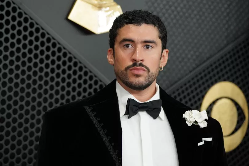 El artista puertorriqueño tiene experiencia en la actuación con películas como Bullet Train y Caught Stealing. >Jordan Stauss/ AP