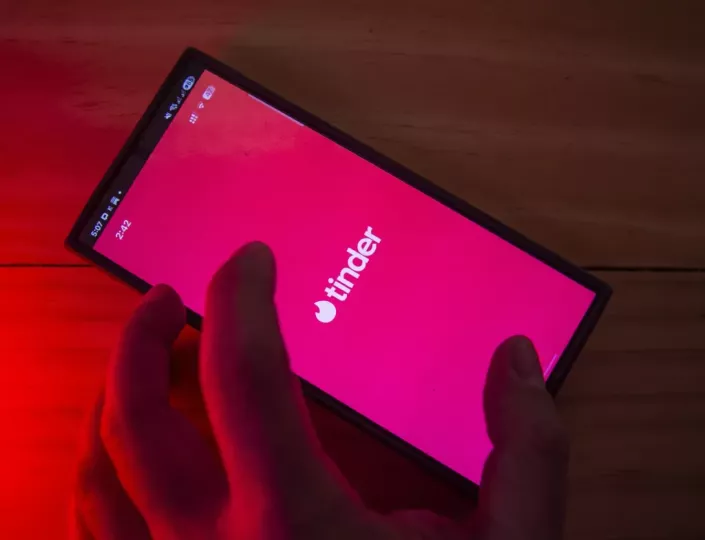 Tinder lanzó en Estados Unidos y Canadá su función piloto Chemistry.