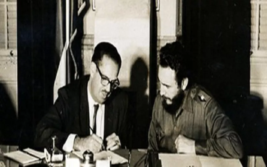 En 1960, el entonces presidente Osvaldo Dorticós Torrado, junto a Fidel Castro Ruz (en aquel momento primer ministro), firmó las expropiaciones.