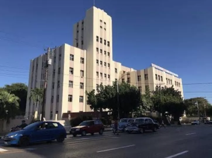 Vista exterior del Ministerio de Trabajo y Seguridad Social en Cuba
