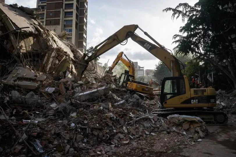 Escenas de rescate tras el colapso de edificios en Venezuela por los terremotos.
