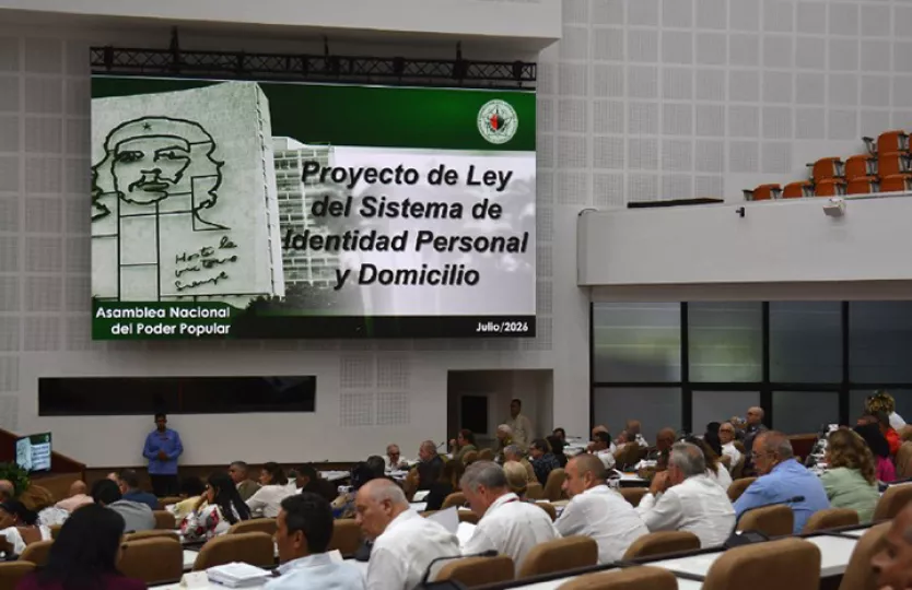 Sesión de la Asamblea Nacional del Poder Popular durante la aprobación de la Ley del Sistema de Identidad Personal y Domicilio.