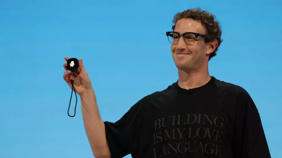 Meta presenta Muse Charm, un dispositivo portátil para su agente de inteligencia artificial