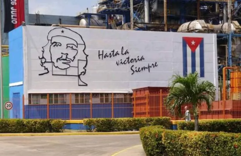 Vista exterior de la Central Termoeléctrica Ernesto Guevara en la provincia de Mayabeque.
