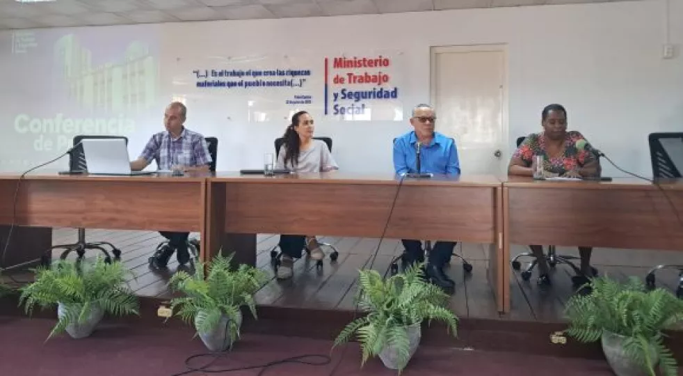 Logo o sede del Ministerio de Trabajo y Seguridad Social de Cuba.