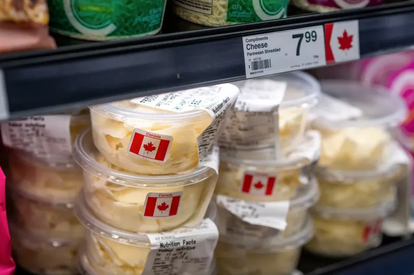 Imagen representativa de la relación comercial y los aranceles entre Estados Unidos y Canadá.