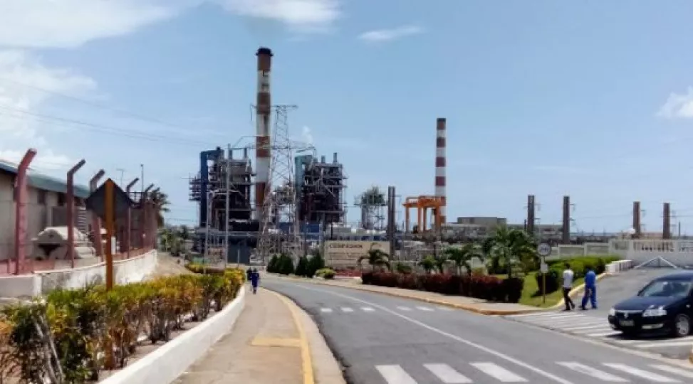 Vista de la Central Termoeléctrica de Cienfuegos.