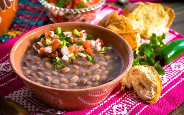 Si usted es amante de la cocina y aún no se decide por los frijoles, dele una oportunidad. Sus ventajas son mucho mayores que sus desaciertos.
