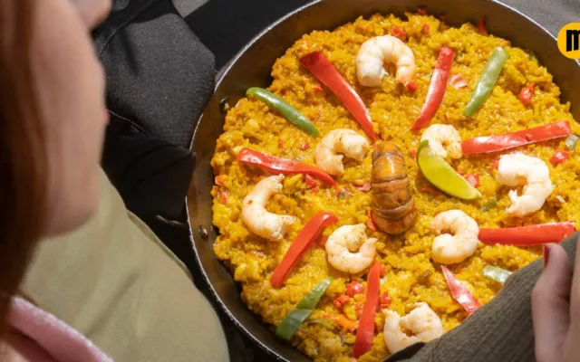 Arroz amarillo a la chorrera