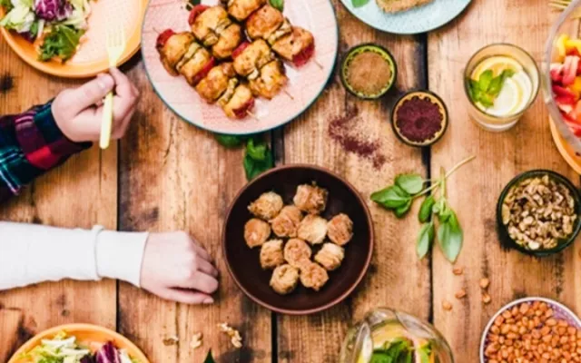 Diferentes tipos de alimentos