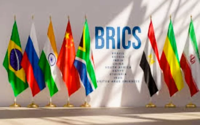 Banderas de los países que integran el BRICS
