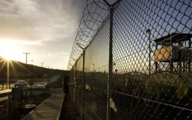 La implantación de la Base Naval de Guantánamo va en contra de los derechos internacionales.