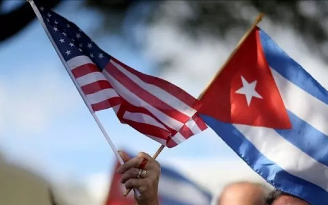 banderas Cuba y Estados Unidos 