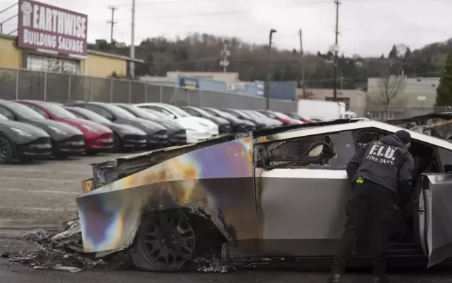 ataques a autos de Tesla