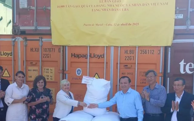 El donativo arribó a la Terminal de Contenedores Mariel