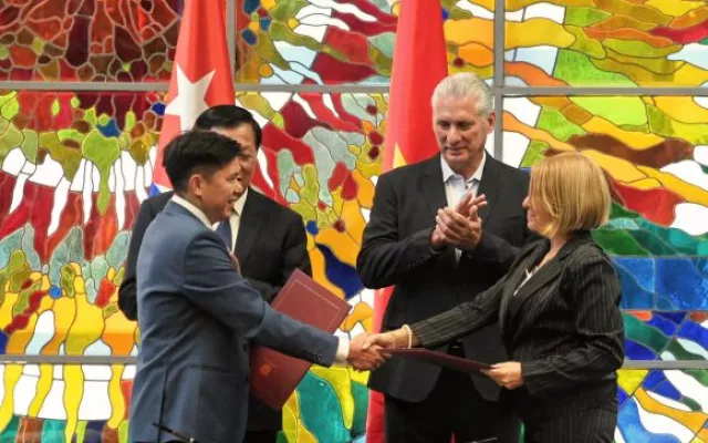 Cuba y Vietnam crean empresa mixta para producir e importar medicamentos cubanos