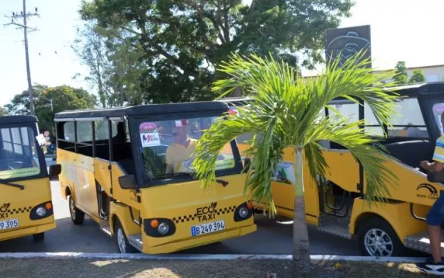 Nuevos microbuses eléctricos convierten a provincia en capital cubana del ecomóvil