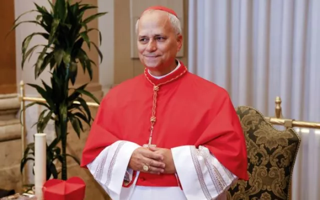Eligen como nuevo Papa de la Iglesia Católica al cardenal estadounidense Robert Prevost
