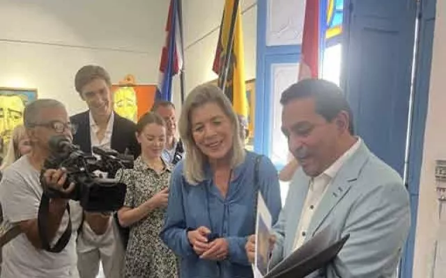 Carolina de Hannover se encuentra de visita en Cuba con Les Ballets de Monte Carlo