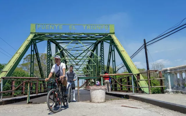 El puente “El Triunfo” es una de las arquitecturas más representativas de Sagua La Grande.
