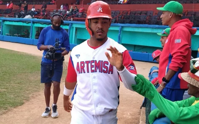 Andy Cosme, de 31 años, debutó en 2016 con los Cazadores de Artemisa en la Serie Nacional LV.