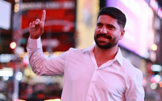 El actor cubano Alejandro Cuervo llegó recientemente a Estados Unidos.