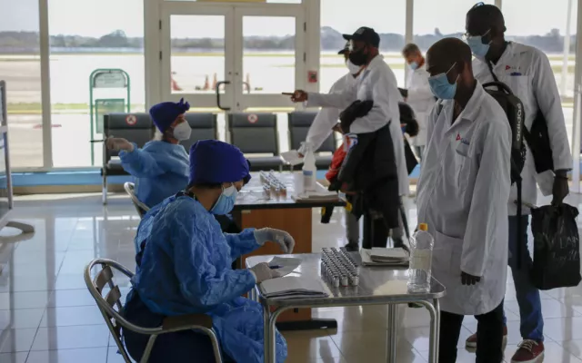 Cuba es conocida en el Caribe por el envío de médicos a los diferentes países a través de misiones internacionalistas.