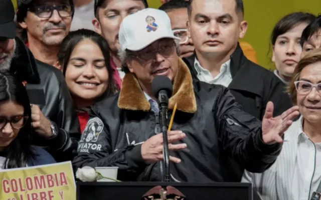 El presidente colombiano Gustavo Petro confirmó llamada telefónica con su homólogo estadounidense Donald Trump.