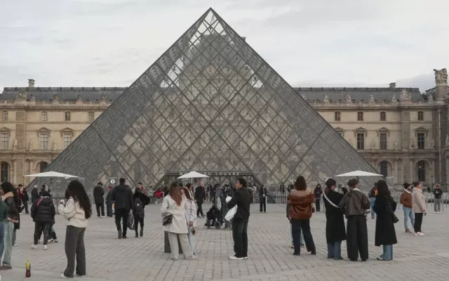 Museo del Louvre en París, Francia.