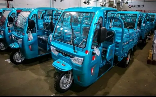 Dada la escasez de combustible en el país, los triciclos se han mostrado como una solución eficaz para la movilización de personas y mercancías.