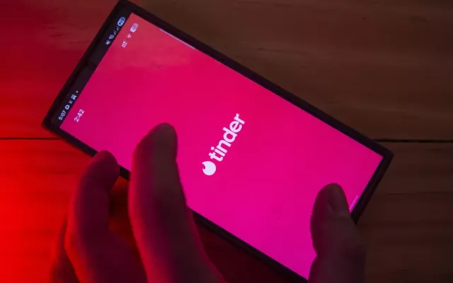 Tinder lanzó en Estados Unidos y Canadá su función piloto Chemistry.