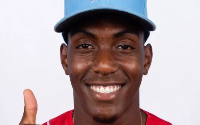 Fotografía relacionada con el joven lanzador de béisbol cubano fallecido.
