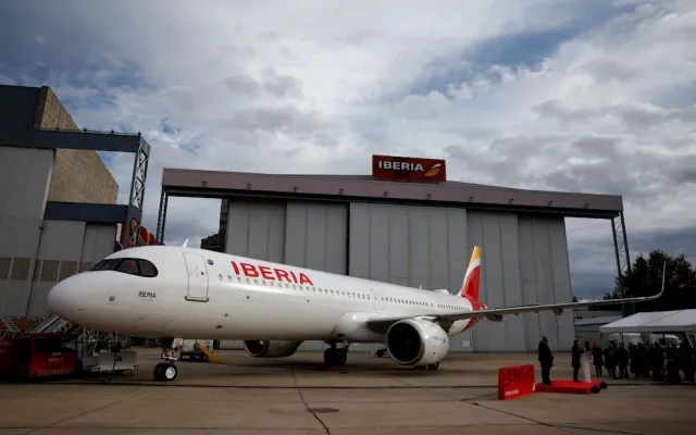 Foto de archivo de un Airbus A321XLR de Iberia en Madrid