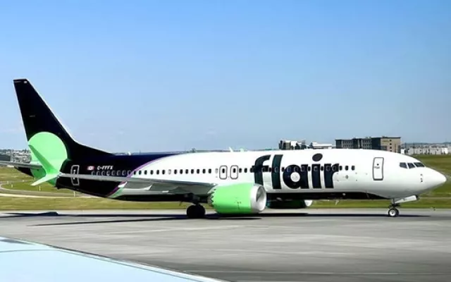 Aeronave comercial de pasajeros correspondiente a una aerolínea norteamericana.
