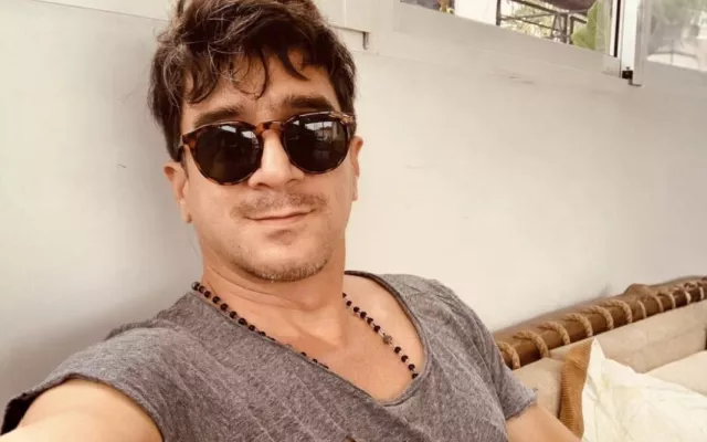 Fotografía del cantante cubano David Blanco.